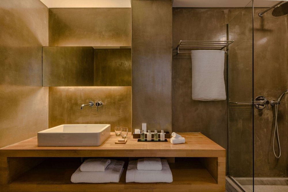 Grace Mykonos Deluxe Room 4