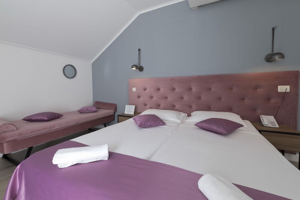 undefined Hotel Perla 8