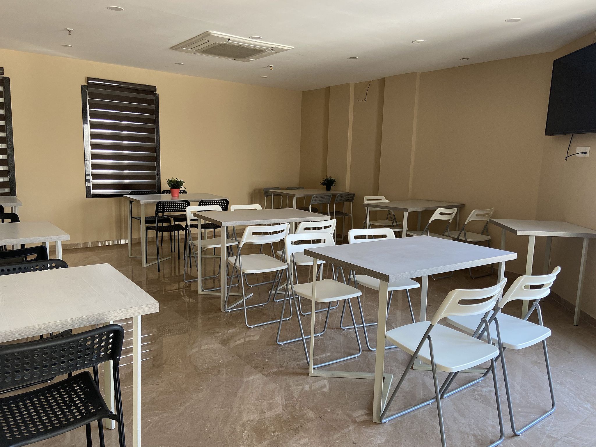 undefined Dash Hotels - Affordable Luxury 4