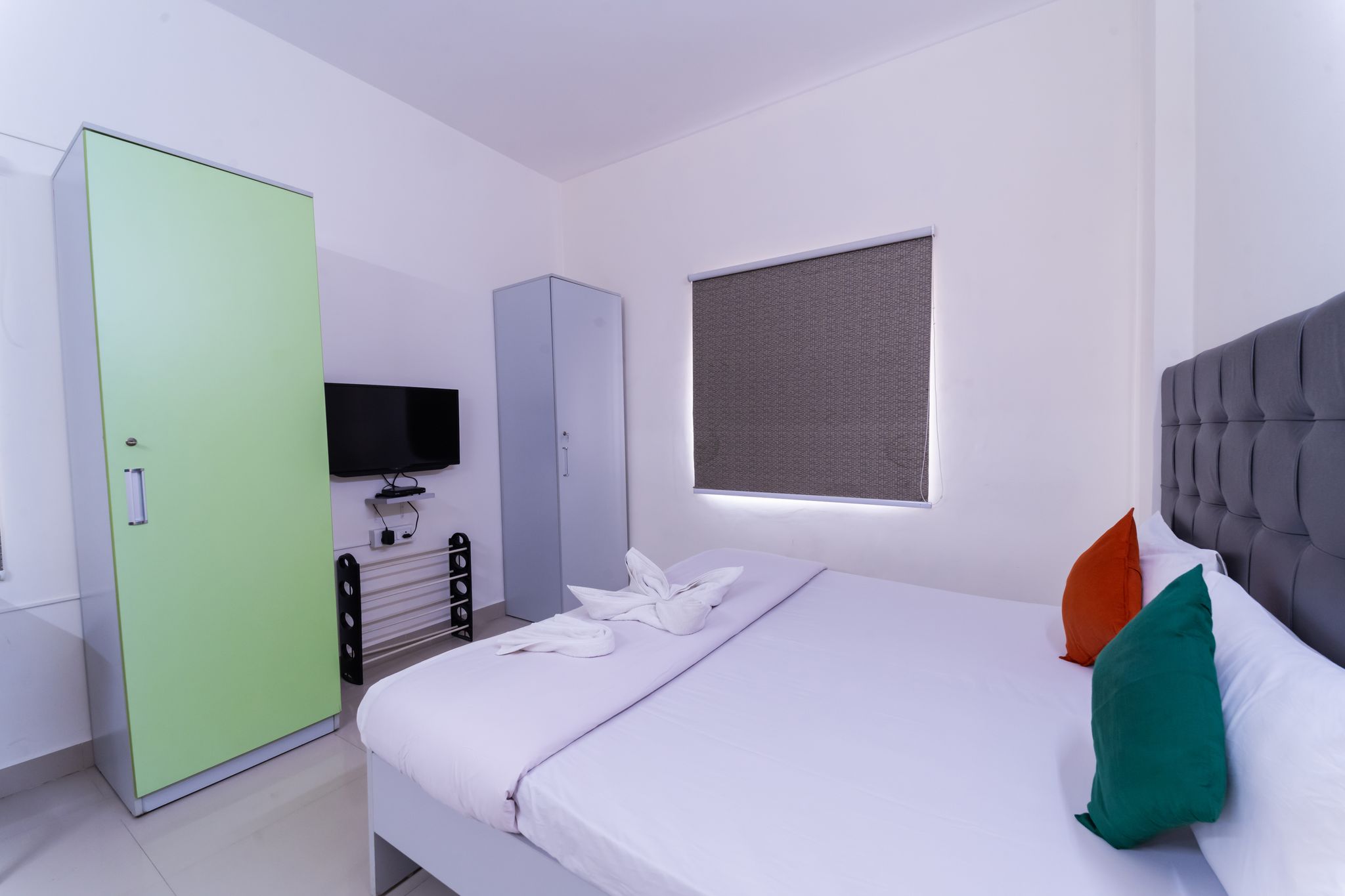 Cyber Pride Large Room-Double Bed 2