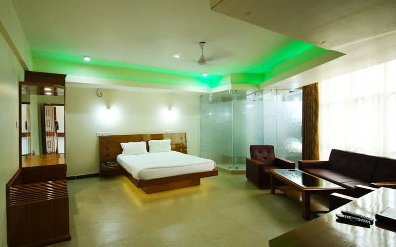 hotel yaiphaba executive deluxe room