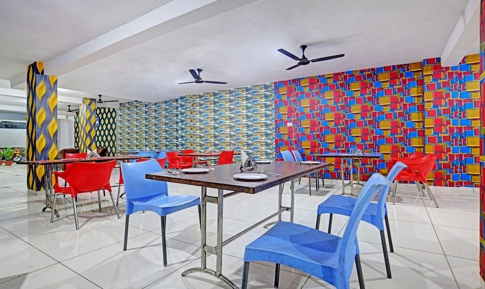 undefined Treebo Royal Empire Indore 5