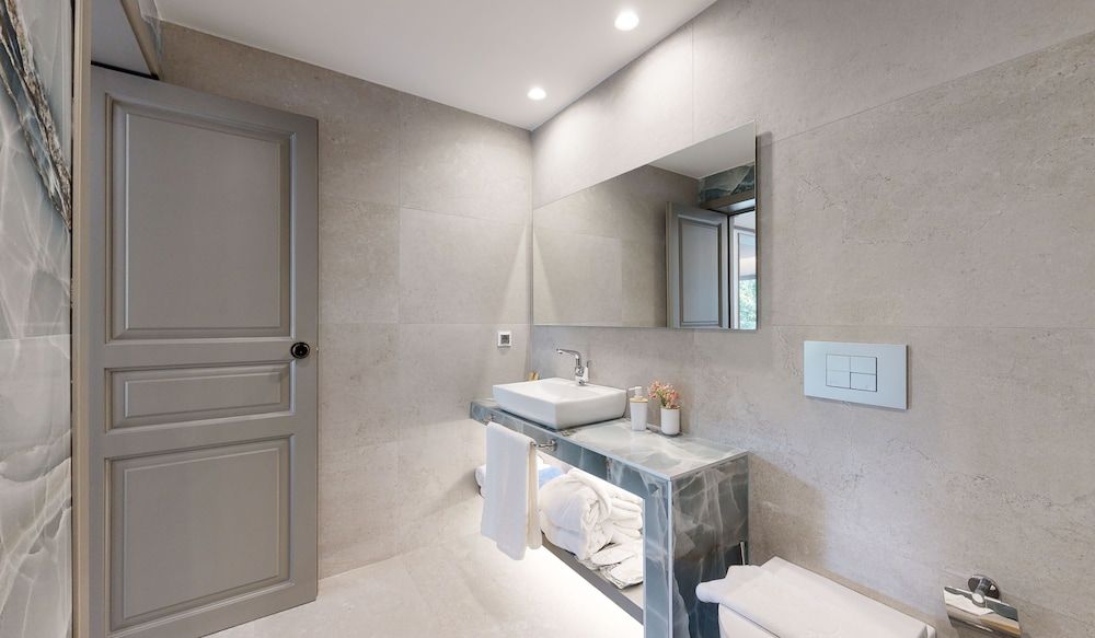 Acrotel Athena Pallas Executive Suite 15