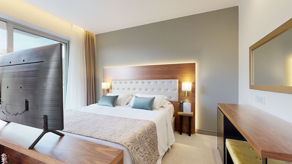 Acrotel Athena Pallas Grand Suite