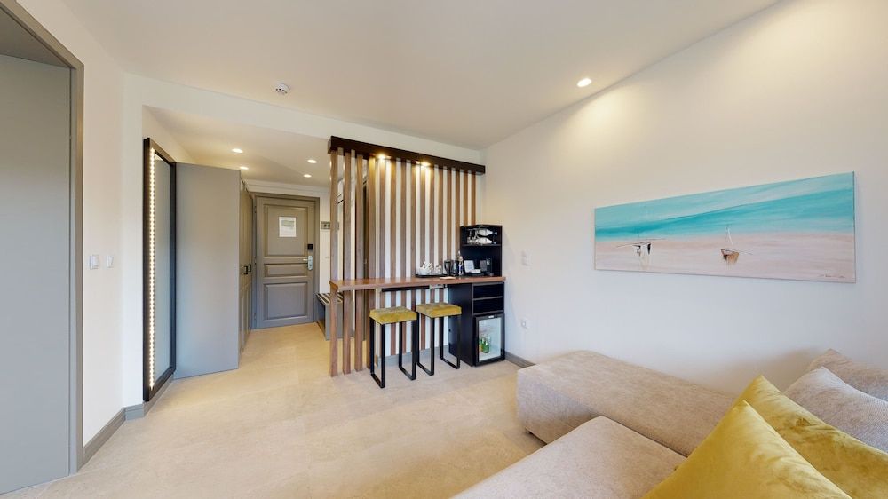 Acrotel Athena Pallas Grand Suite 17