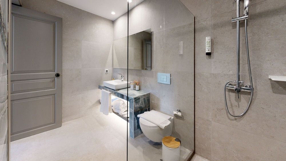 Acrotel Athena Pallas Executive Suite 12