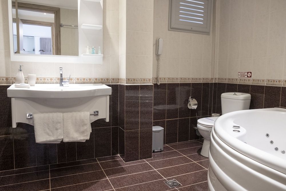 Acrotel Athena Pallas Executive Suite 9