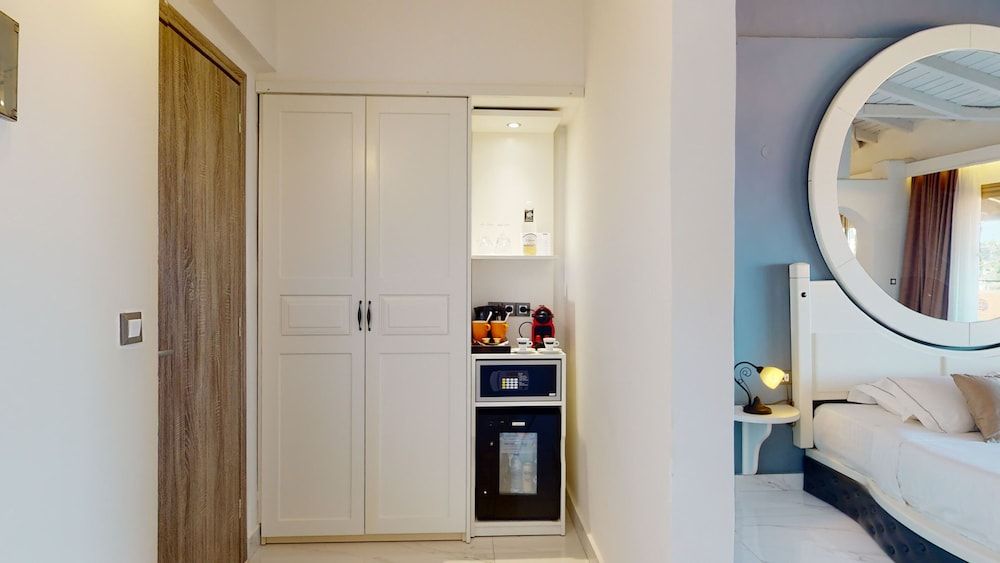 Acrotel Athena Pallas Executive Suite 19