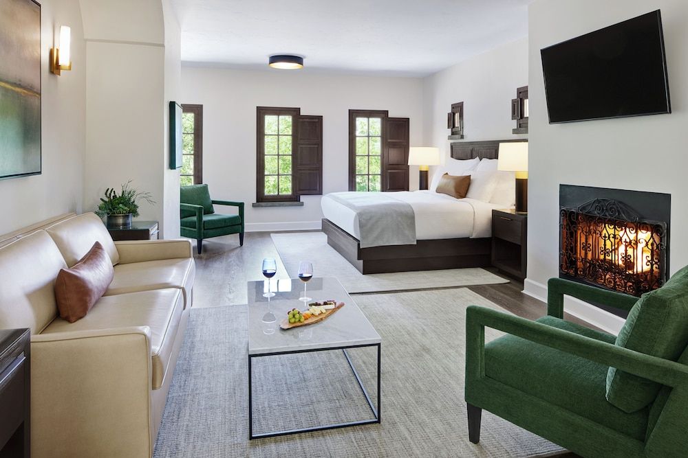 Hillside Suite