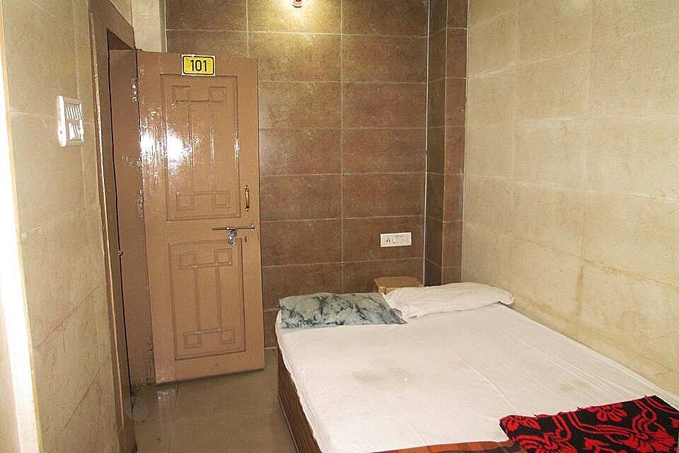 undefined Hotel Akash 4