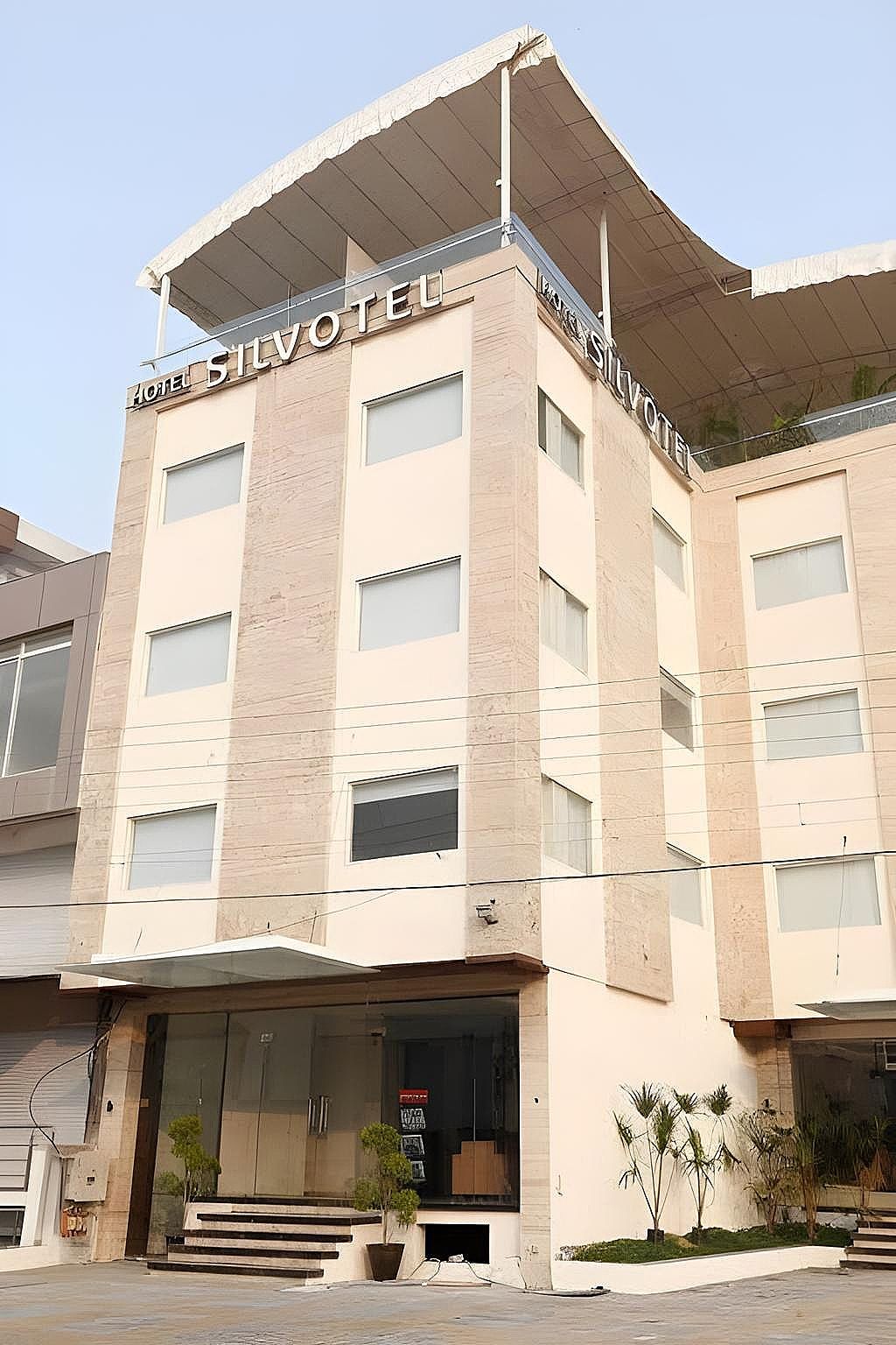 undefined Hotel Silvotel 8