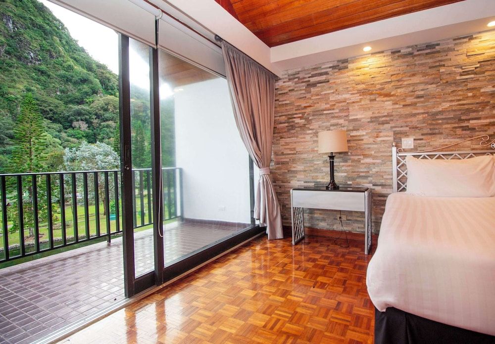 Hotel Bambito By Faranda Boutique, a member of Radisson Individuals Superior Suite, 1 King Bed, Non Smoking 3