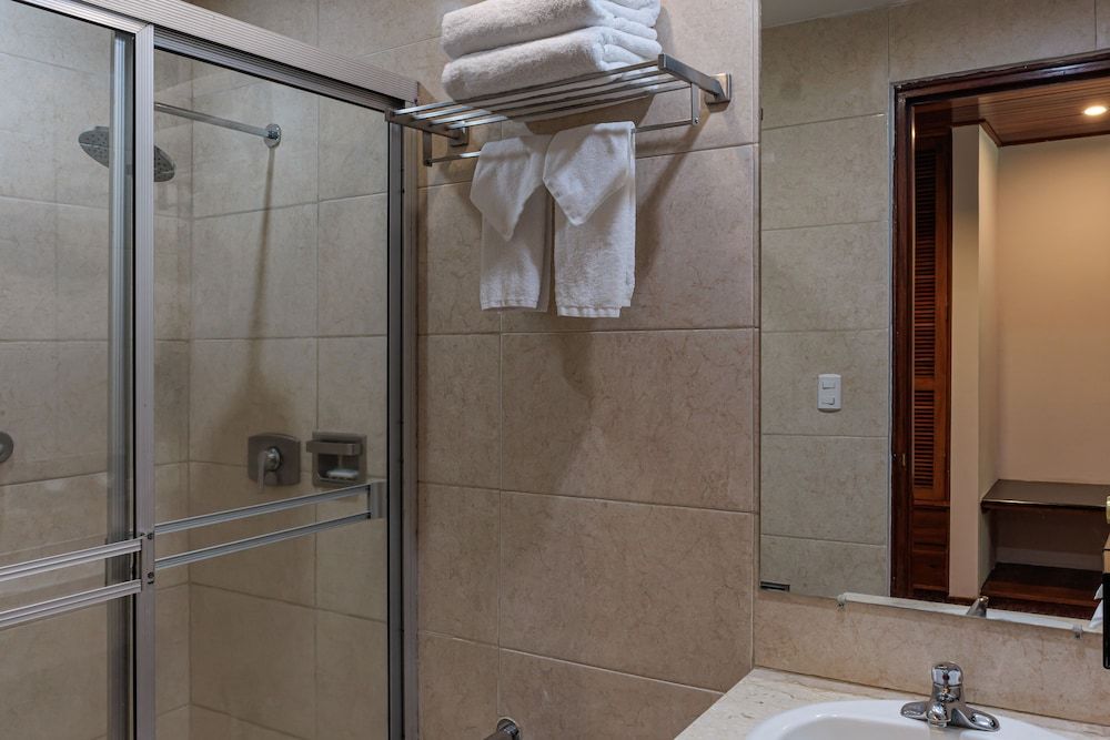 Hotel Bambito By Faranda Boutique, a member of Radisson Individuals Superior Suite, 1 King Bed, Non Smoking 6