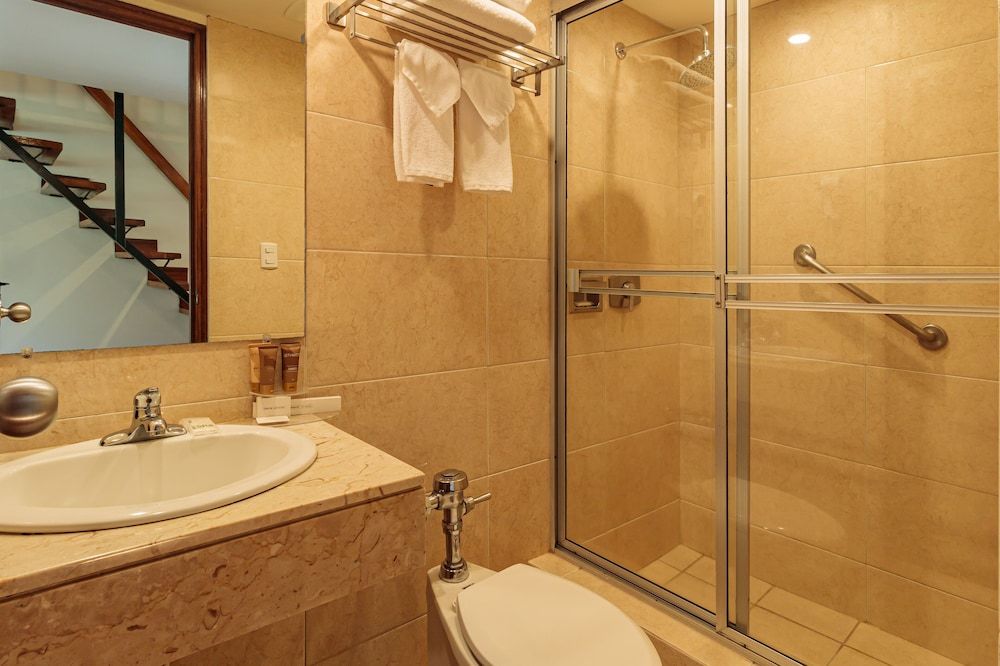 Hotel Bambito By Faranda Boutique, a member of Radisson Individuals Studio Suite, 1 King Bed, Non Smoking 3