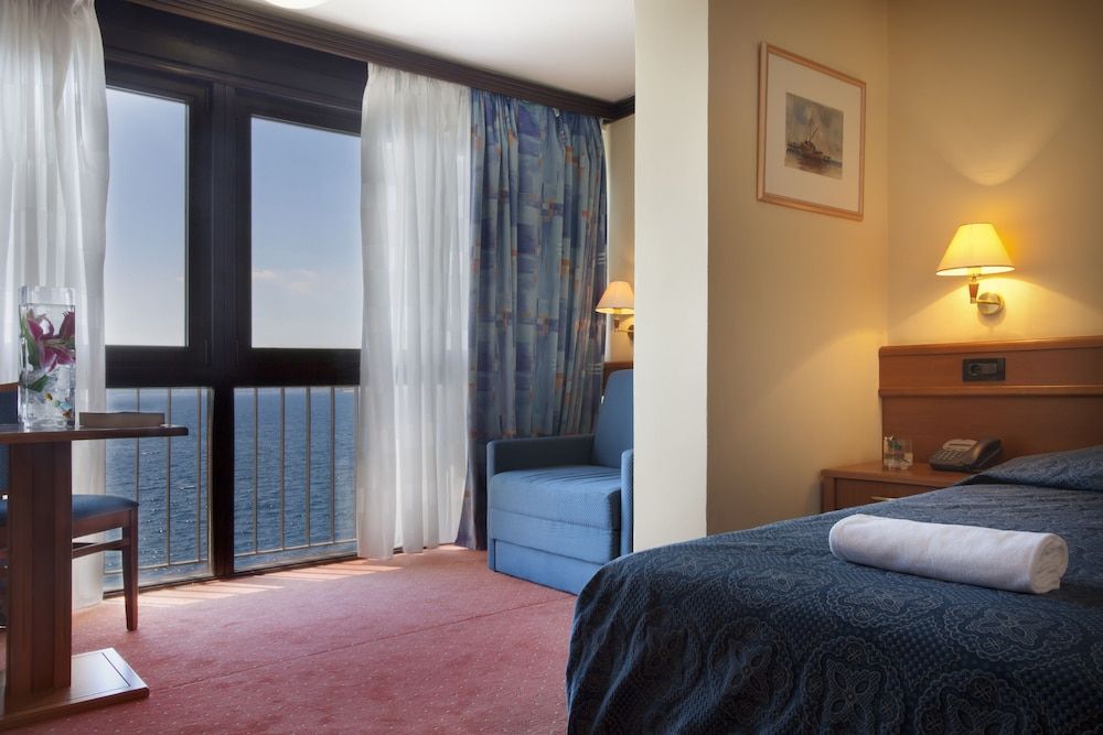 Double or Twin Room, Sea View