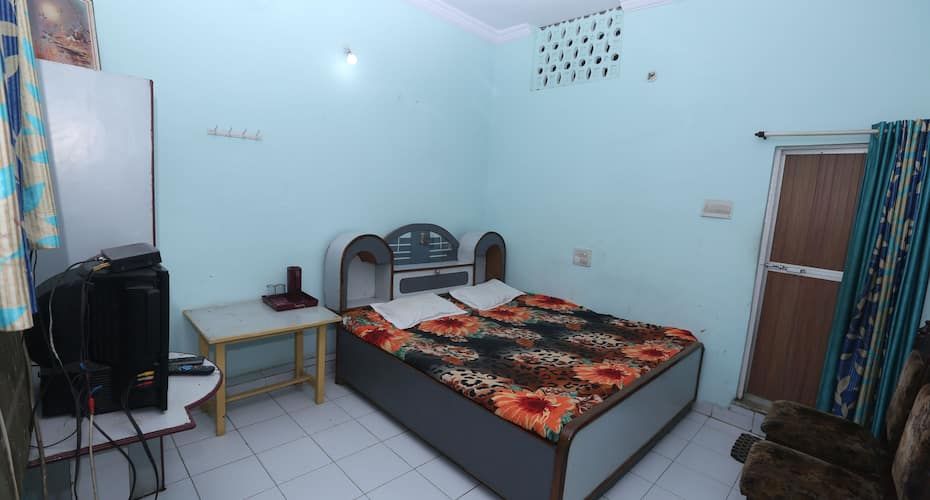 Double Bedroom