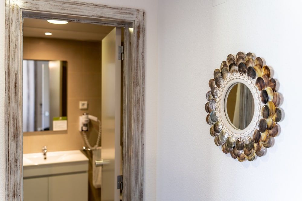 Vila Baleira Suites Apartment, 1 Bedroom, Partial Sea View 6