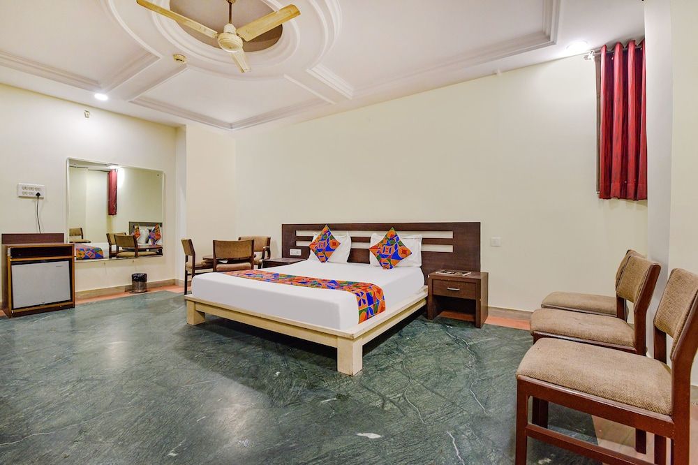 FabHotel Jaipur Classic Premium Room 10