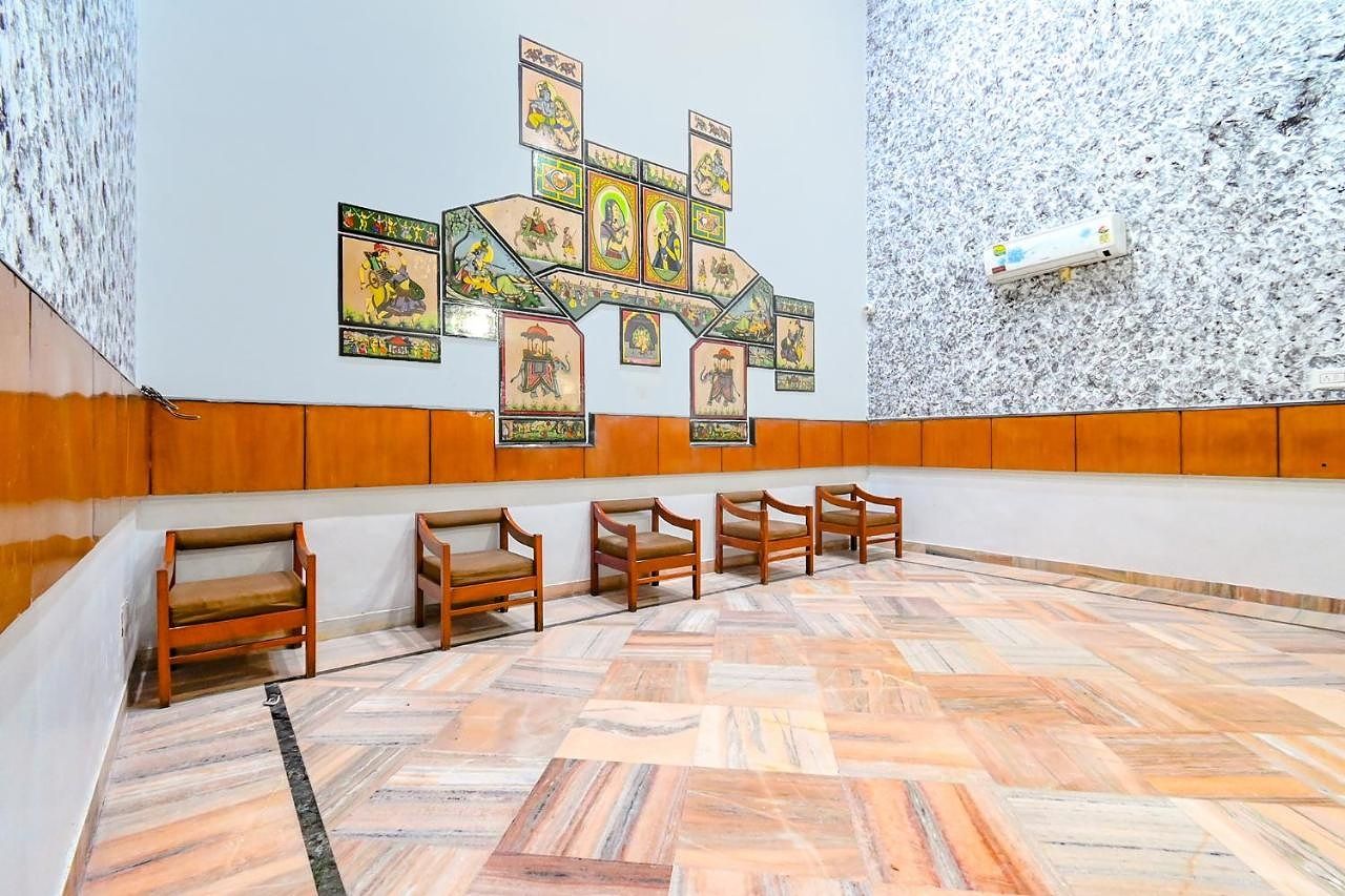 undefined FabHotel Jaipur Classic 3