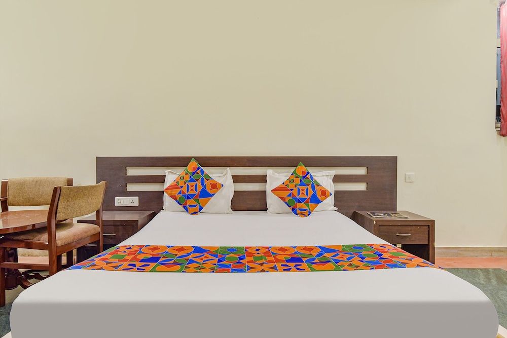 FabHotel Jaipur Classic Premium Room 7