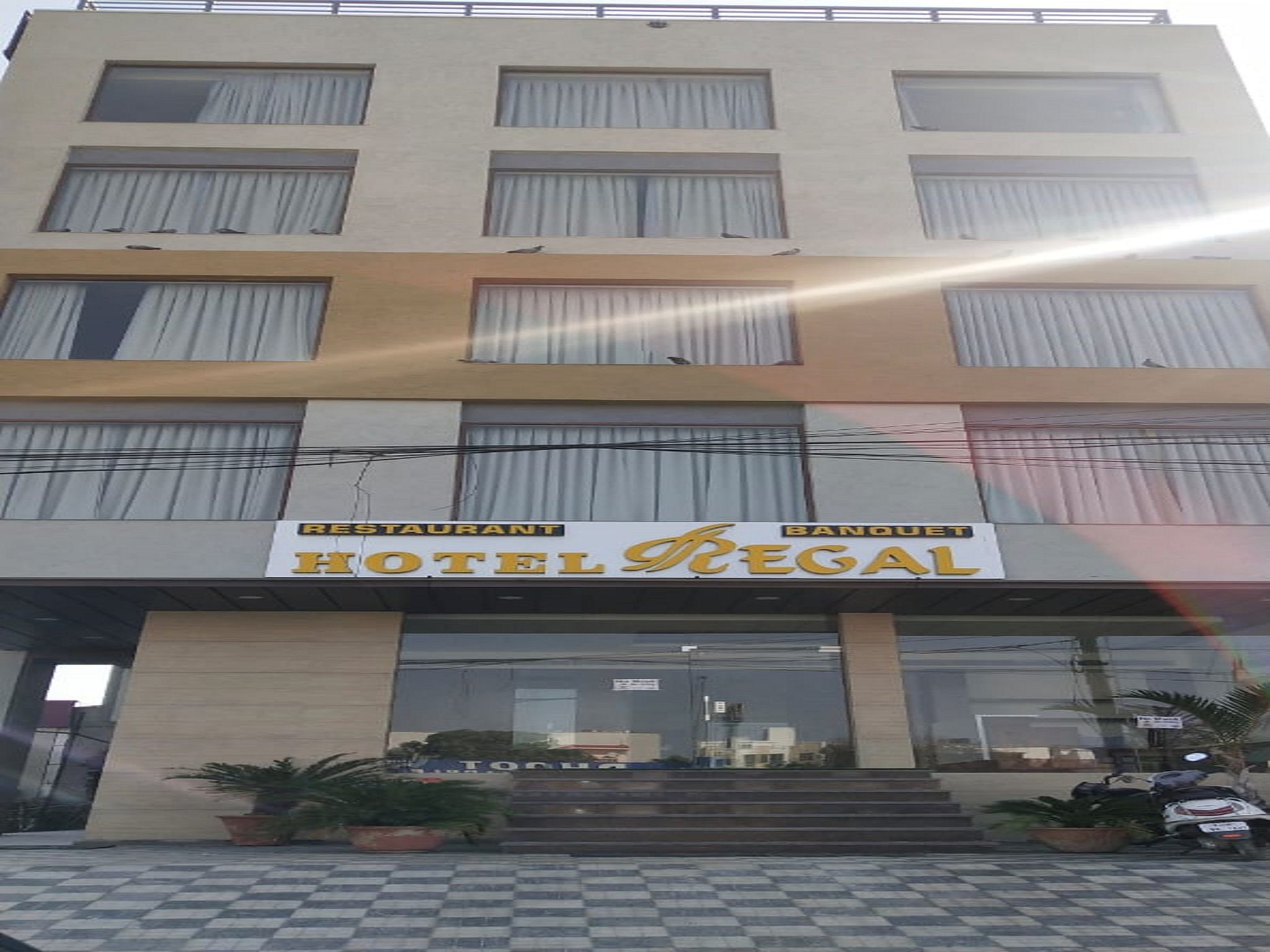 undefined Hotel Regal By Rhytham 10