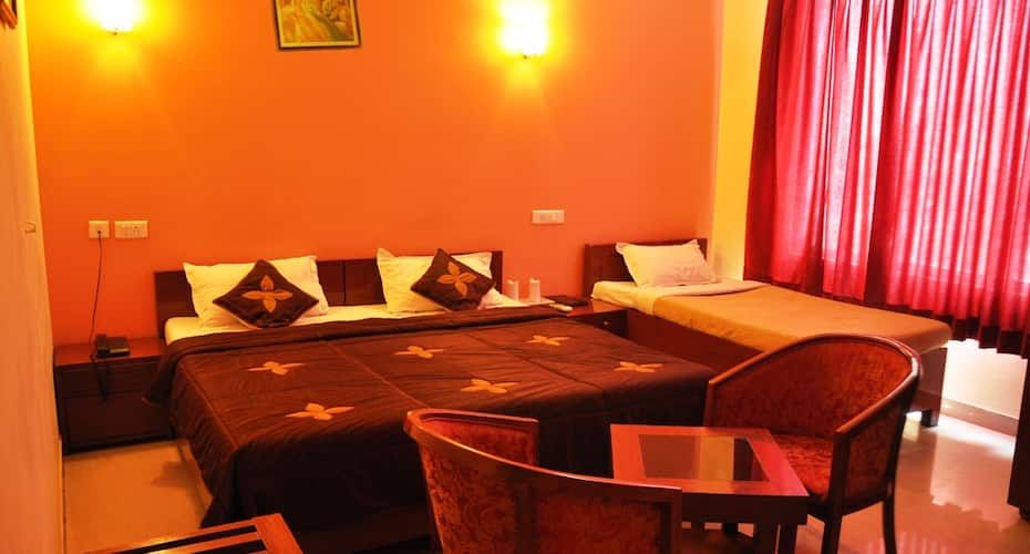 undefined Hotel Landmark 7