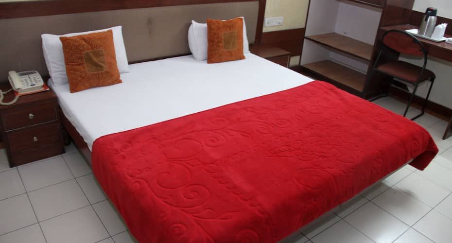 undefined Hotel Landmark 10