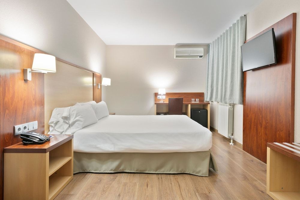 Double Room Single Use (Interior)
