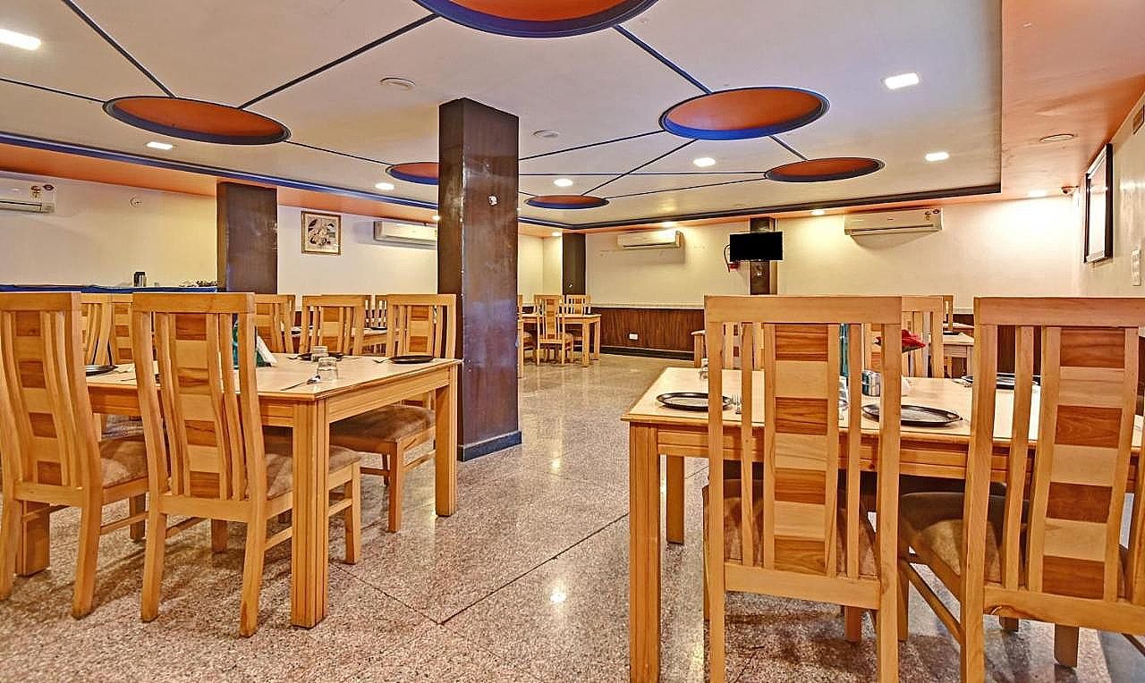 Food & Dining