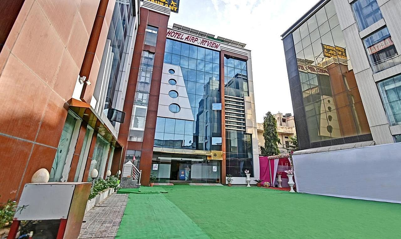 Hotel Exterior