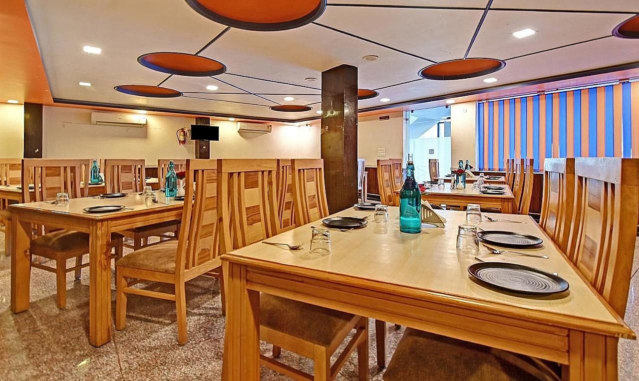 Food & Dining