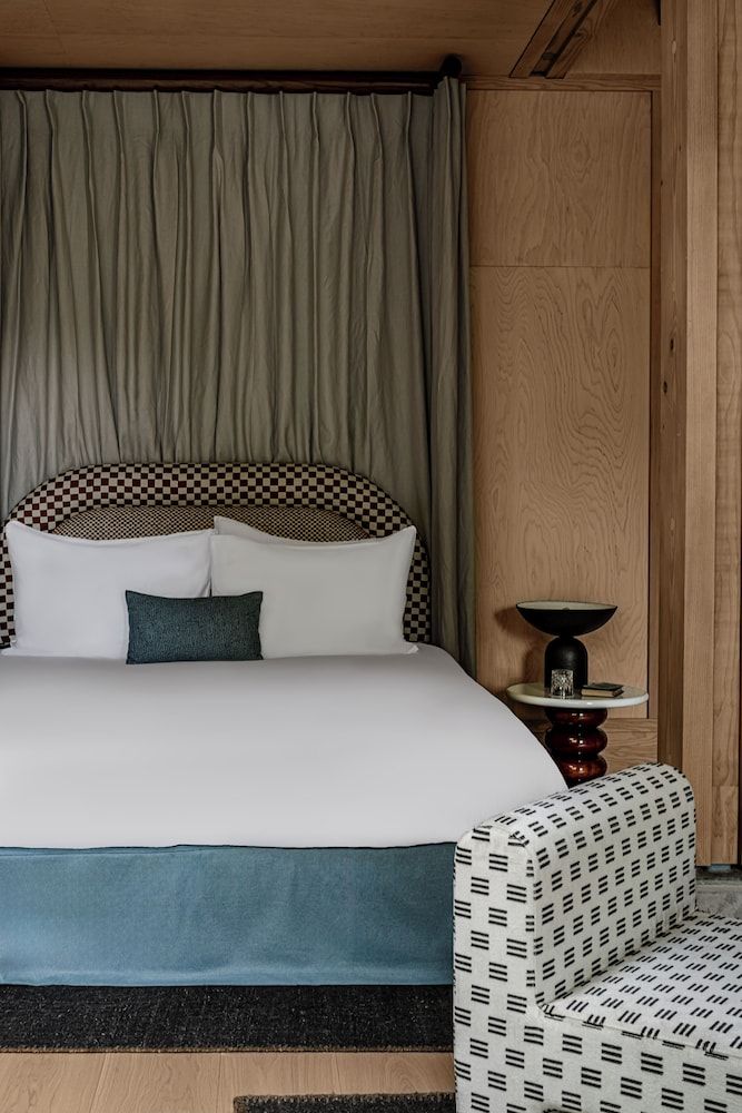 Cowley Manor Experimental Grand Suite (Cowley Manor)