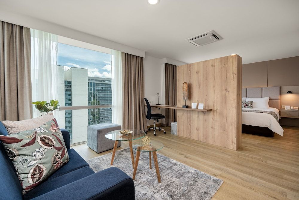 Novelty Suites Hotel Deluxe Suite, 1 Queen Bed with Sofa bed 12