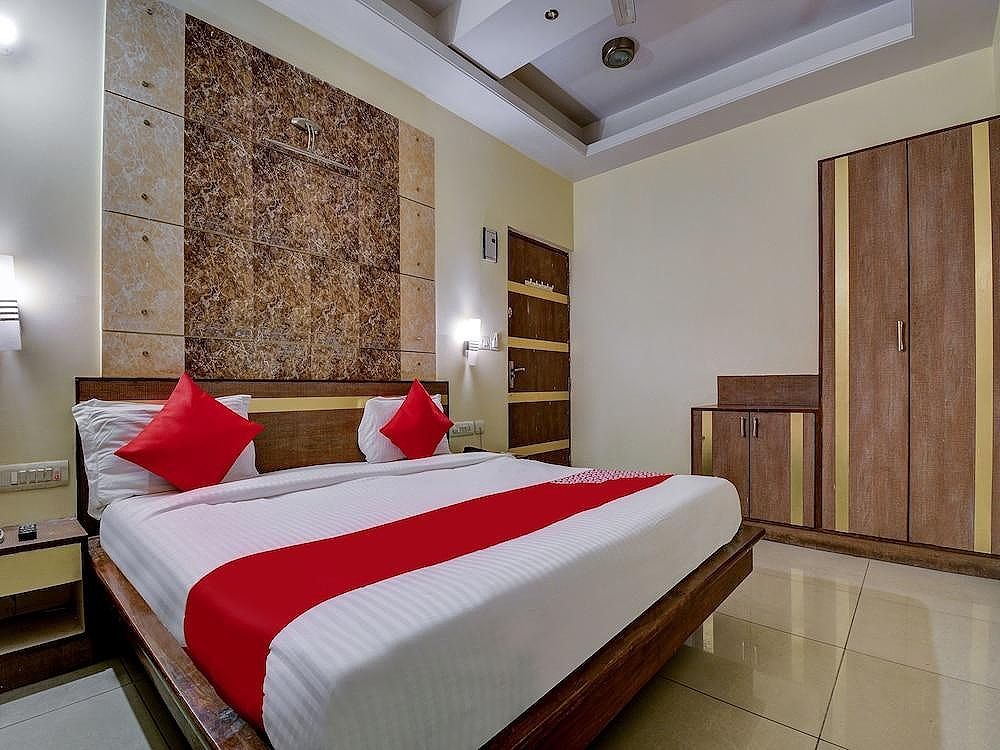 Hotel Taurus Deluxe Room