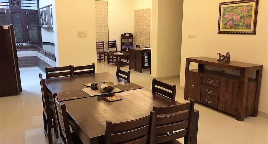 undefined White Tulips Home Stay 4