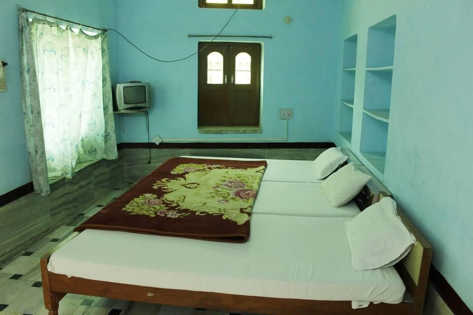 undefined Hotel Samrat 6