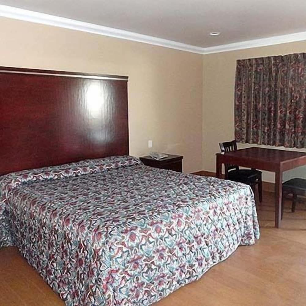 Stardust Motel Azusa Standard Room, 1 King Bed, Non Smoking 4