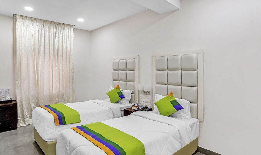 Hotel Hinduja Mehrangarh Fort	 Standard Double Room 2