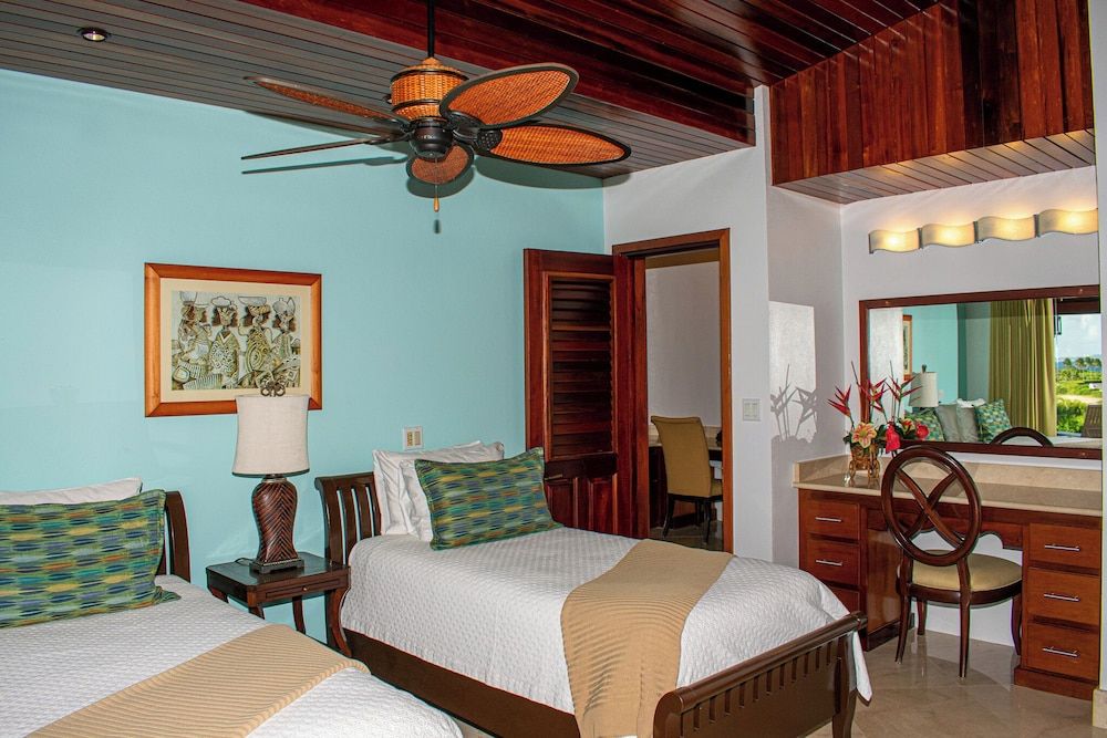 Luxury Villa (Infinity 8 rooms)