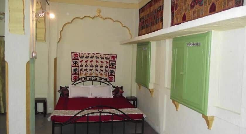 undefined Karan Heritage 8