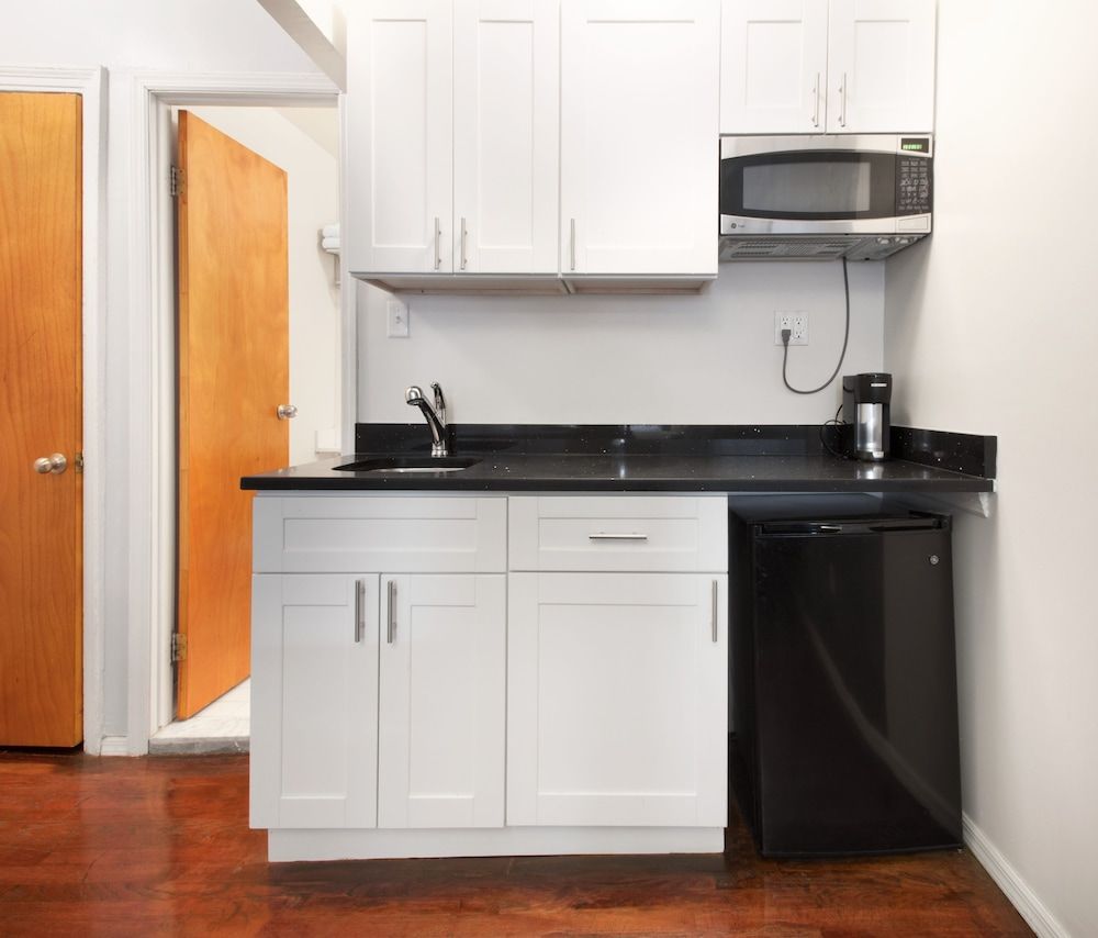 Hotel 309 Standard Room with Private Bathroom 5