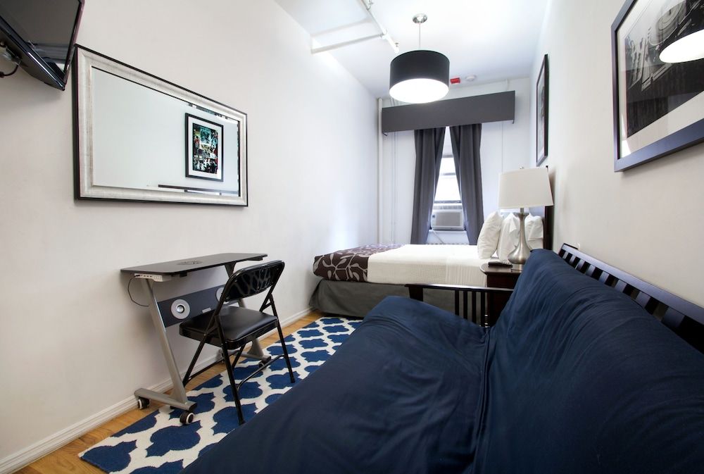 Hotel 309 Standard Room with Private Bathroom 3