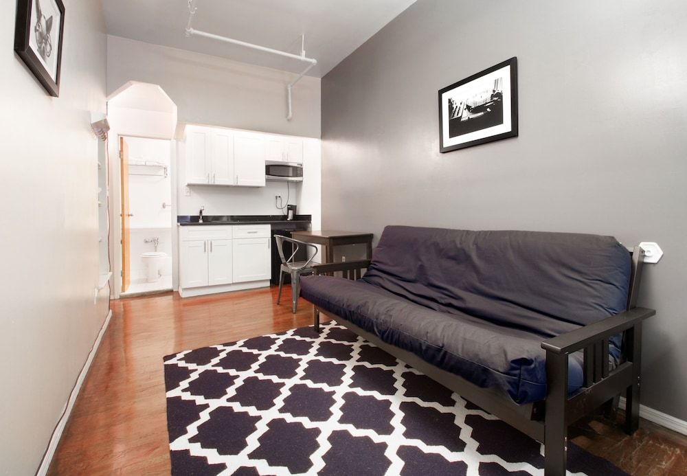 Hotel 309 Standard Room with Private Bathroom 6