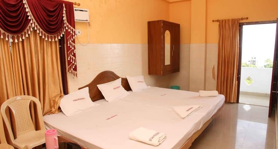 Deluxe Triple Bed Room Non AC