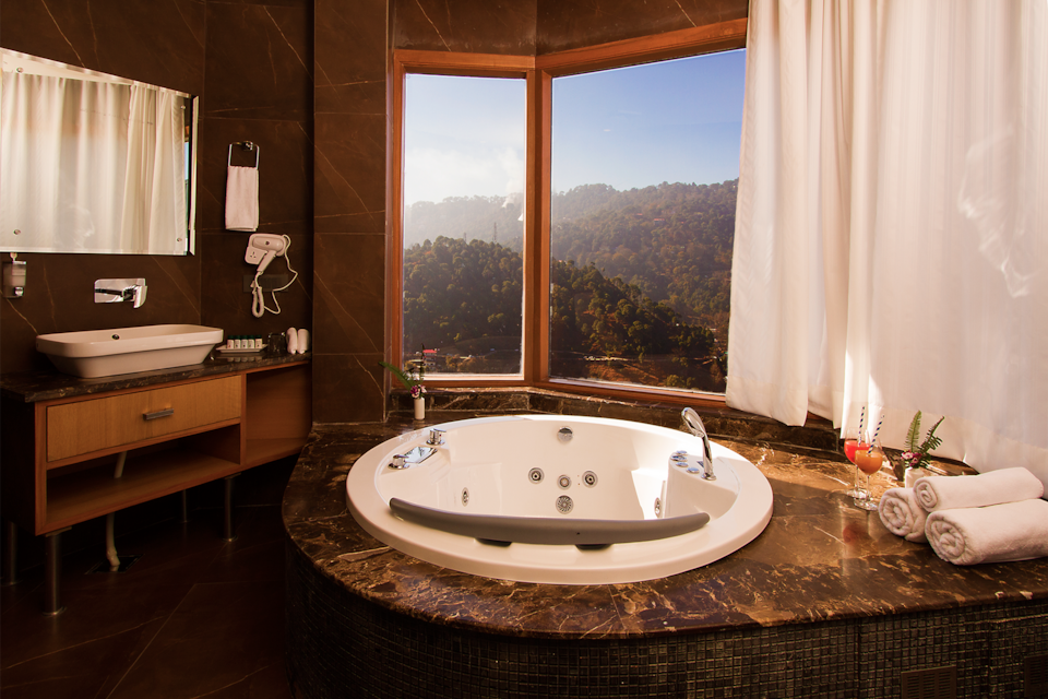 Rosetum Kasuali Queen Jacuzzi Suite 4