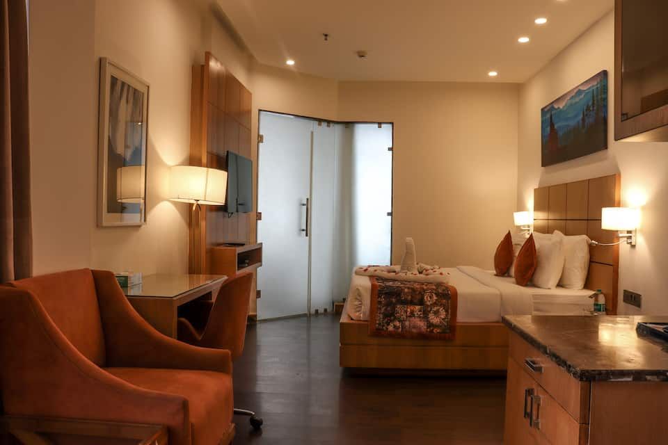 Rosetum Kasuali Queen Jacuzzi Suite 6