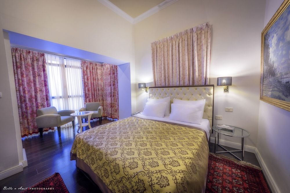 Classic Double Room