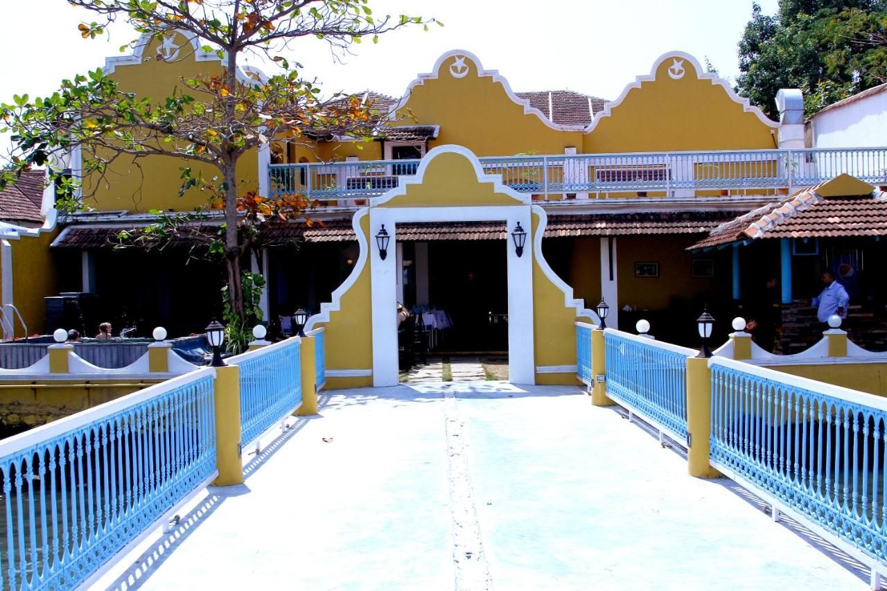 undefined Bloom Boutique | The Waterfront 9