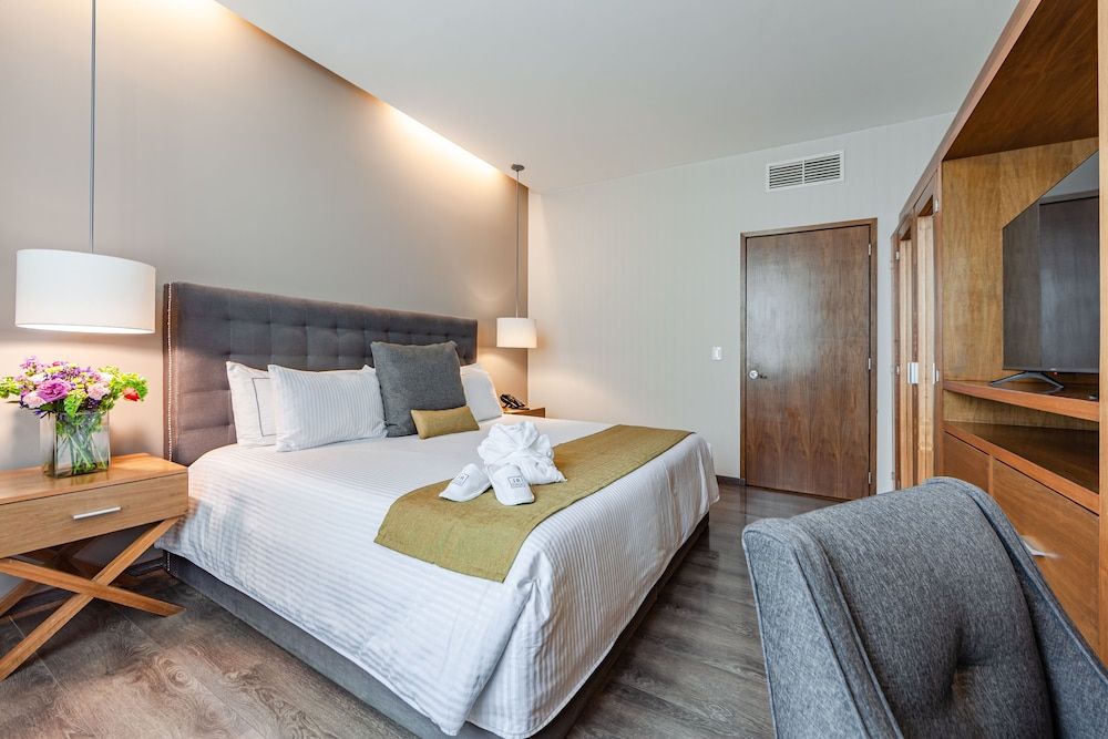 undefined Suites Del Angel 7