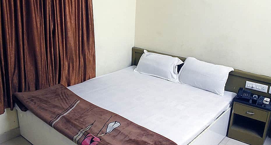 undefined Hotel Olive Green 8